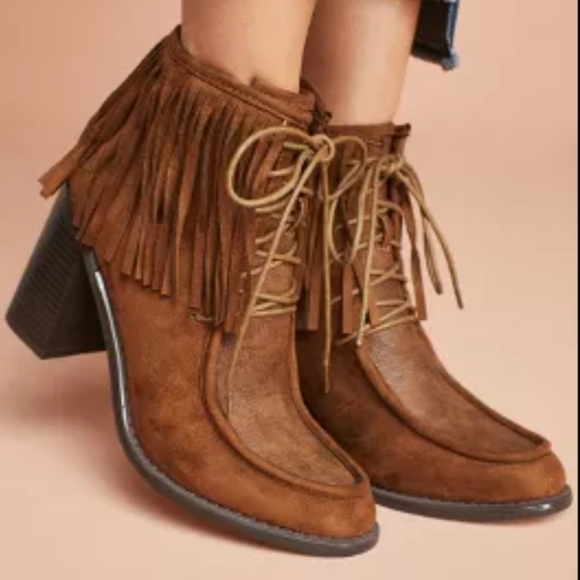 Anthropologie Vanessa Wu Brown Suede Fringed Lace Up Moccasin Booties Size 37 - Picture 1 of 11